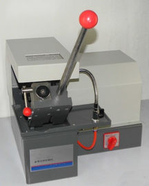 อุปกรณ์ตัดชิ้นงานตัดโลหะที่มีระบบระบายความร้อน HC-300E 2800 R / นาที